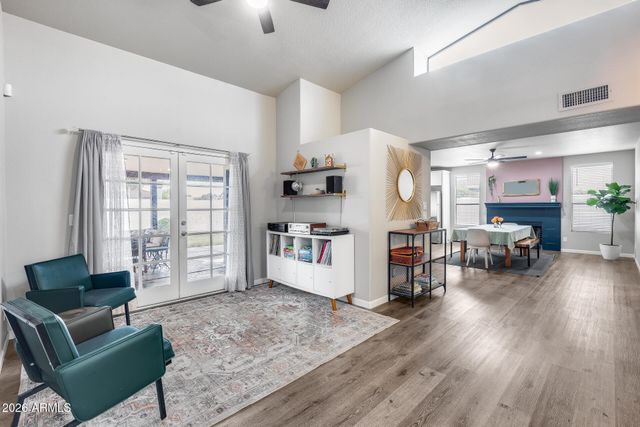 1042 W NEWPORT BEACH Drive, Gilbert, AZ 85233