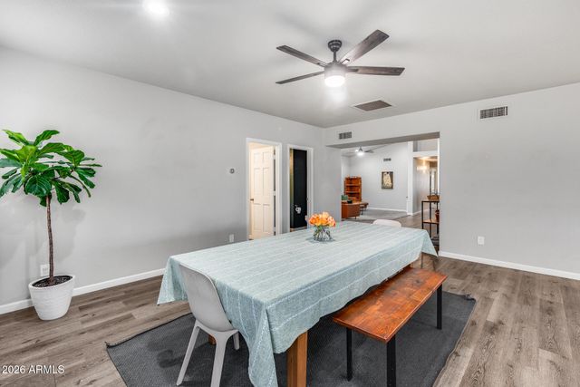 1042 W NEWPORT BEACH Drive, Gilbert, AZ 85233