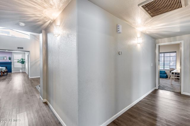 1042 W NEWPORT BEACH Drive, Gilbert, AZ 85233