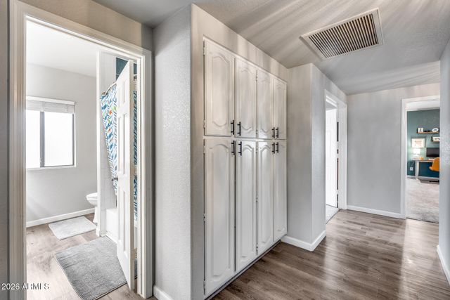 1042 W NEWPORT BEACH Drive, Gilbert, AZ 85233