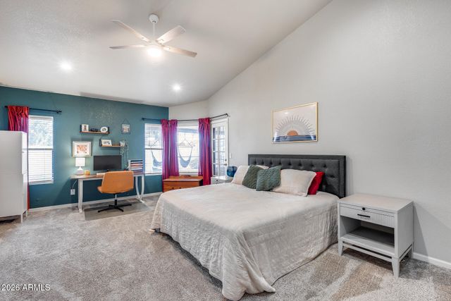 1042 W NEWPORT BEACH Drive, Gilbert, AZ 85233