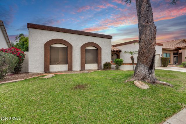 1042 W NEWPORT BEACH Drive, Gilbert, AZ 85233