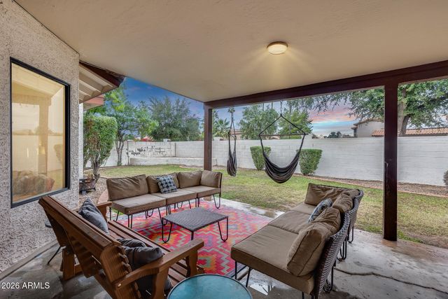 1042 W NEWPORT BEACH Drive, Gilbert, AZ 85233