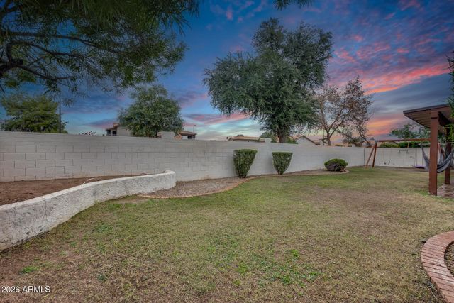 1042 W NEWPORT BEACH Drive, Gilbert, AZ 85233