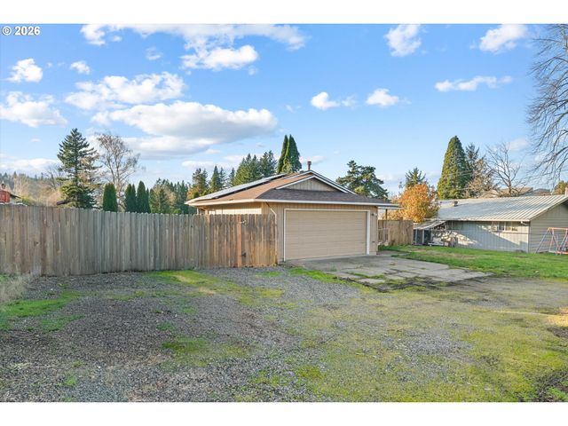 955 Se HOGAN Rd, Gresham, OR 97080