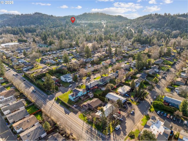 955 Se HOGAN Rd, Gresham, OR 97080