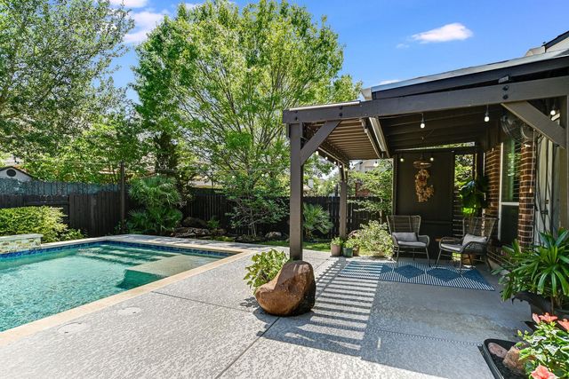 2417 Turtle Mountain BND, Austin, TX 78748