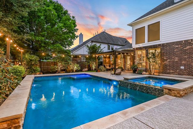2417 Turtle Mountain BND, Austin, TX 78748