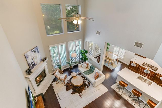 2417 Turtle Mountain BND, Austin, TX 78748