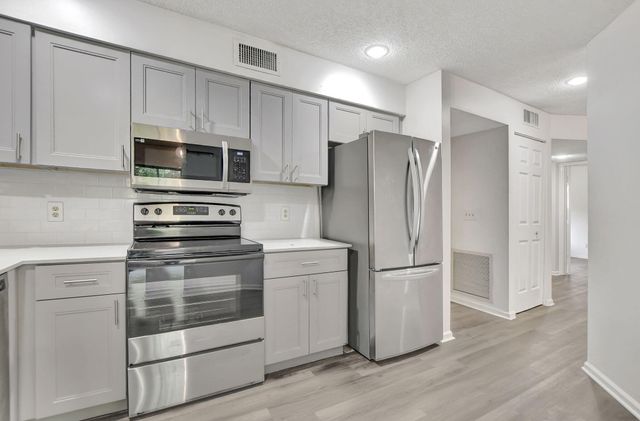 5640 Coach House Circle C, Boca Raton, FL 33486