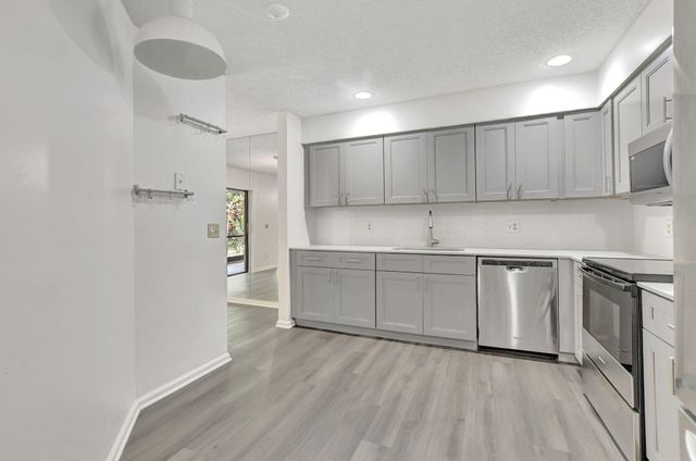 5640 Coach House Circle C, Boca Raton, FL 33486