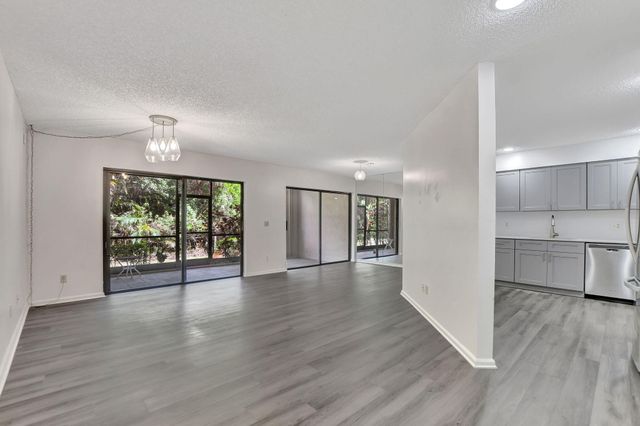 5640 Coach House Circle C, Boca Raton, FL 33486