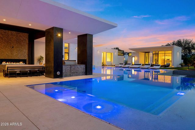 6900 E Belmont Avenue, Paradise Valley, AZ 85253