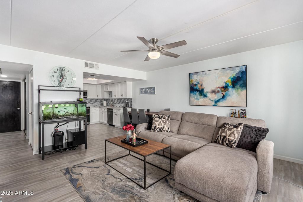 7920 E CAMELBACK Road 409, Scottsdale, AZ 85251 — photo 2