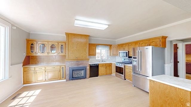 12 W 200 N, Moroni, UT 84646