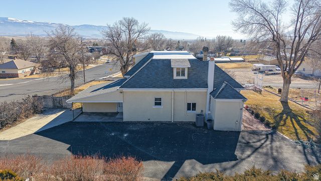 12 W 200 N, Moroni, UT 84646