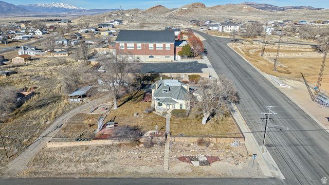 12 W 200 N, Moroni, UT 84646