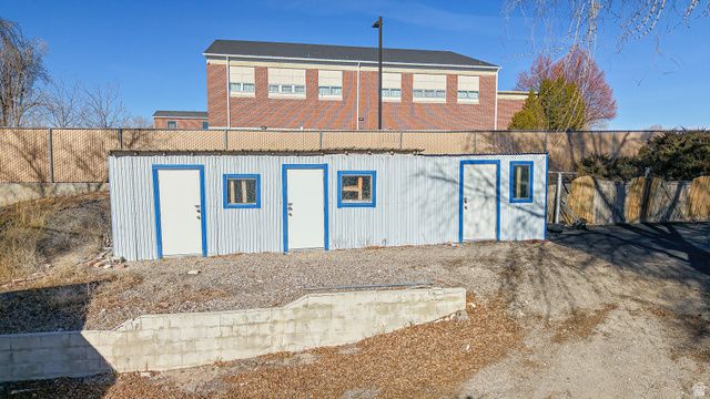 12 W 200 N, Moroni, UT 84646