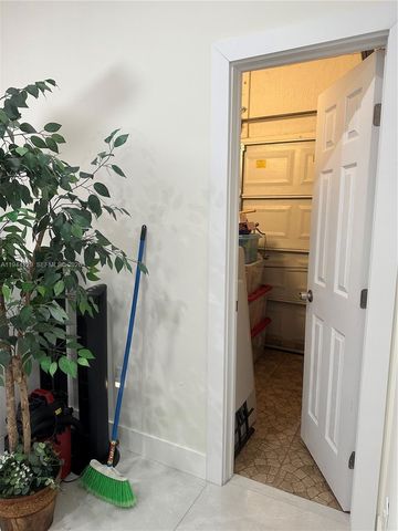 3153 SW 153rd Ave, Miami, FL 33185