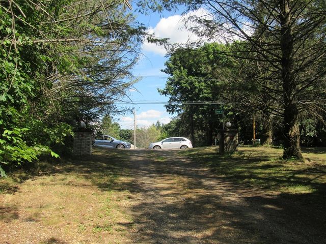 217 Grove St, Paxton, MA 01612