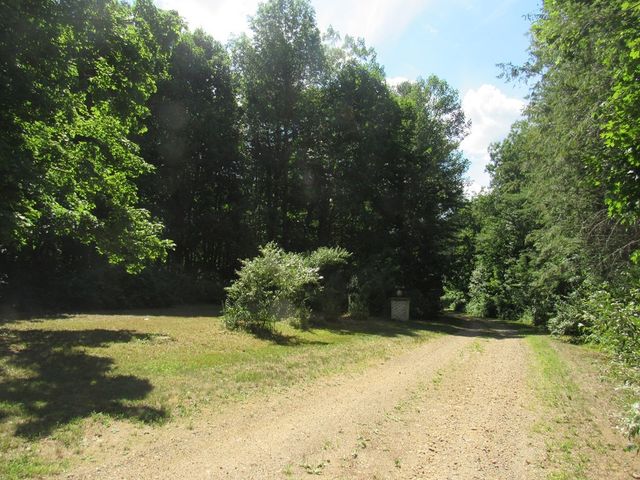 217 Grove St, Paxton, MA 01612