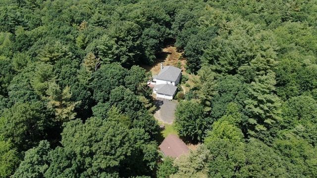 217 Grove St, Paxton, MA 01612