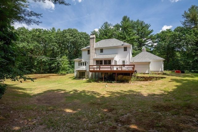 217 Grove St, Paxton, MA 01612