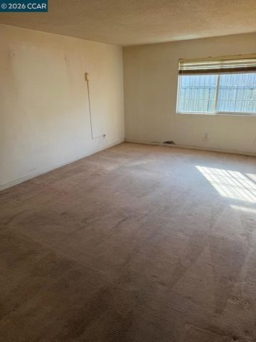 1824 1824 2Nd St, Richmond, CA 94801