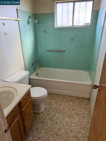 1824 1824 2Nd St, Richmond, CA 94801