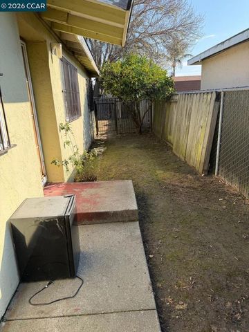 1824 1824 2Nd St, Richmond, CA 94801
