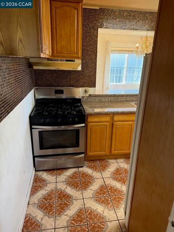 1824 1824 2Nd St, Richmond, CA 94801