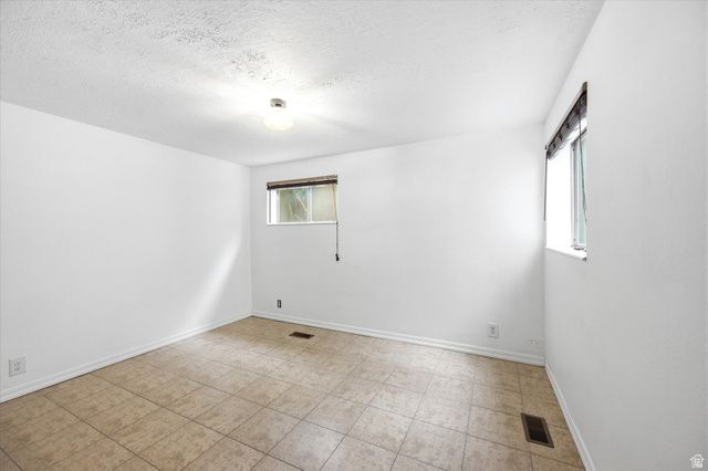 65 E PIONEER AVE, Sandy, UT 84070