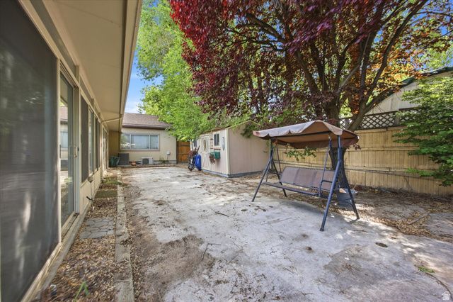 65 E PIONEER AVE, Sandy, UT 84070