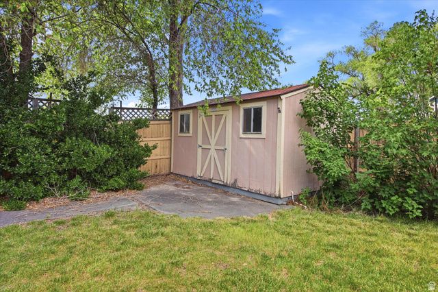 65 E PIONEER AVE, Sandy, UT 84070