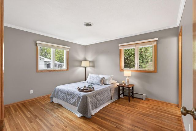 11213 River Hills Drive, Burnsville, MN 55337
