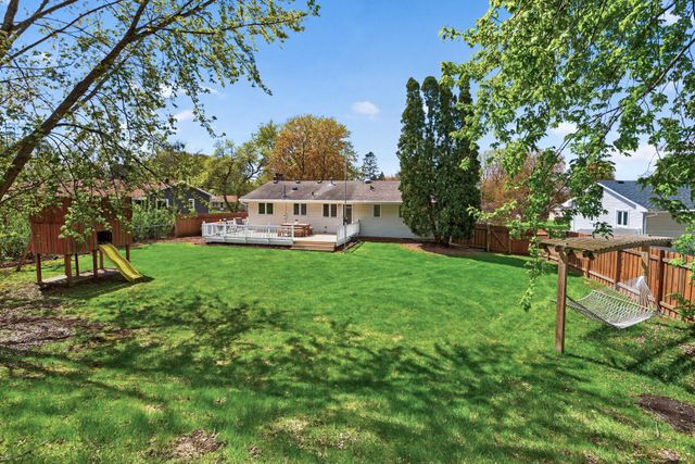 11213 River Hills Drive, Burnsville, MN 55337
