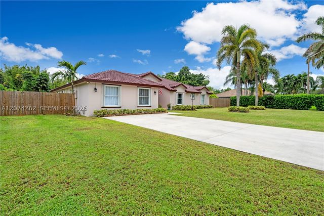 28565 SW 158th Ct, Homestead, FL 33033