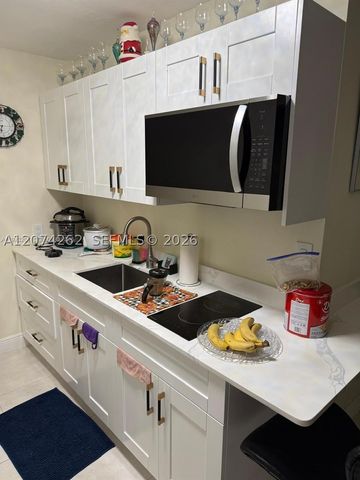 28565 SW 158th Ct, Homestead, FL 33033