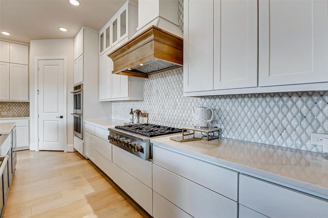 7606 Redwoods Forest Drive, Katy, TX 77493