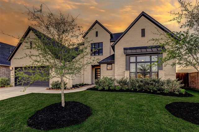 7606 Redwoods Forest Drive, Katy, TX 77493