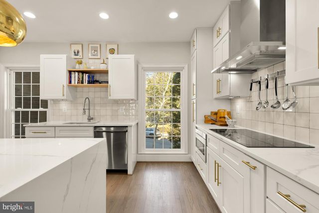 3726 JENIFER ST NW, Washington, DC 20015