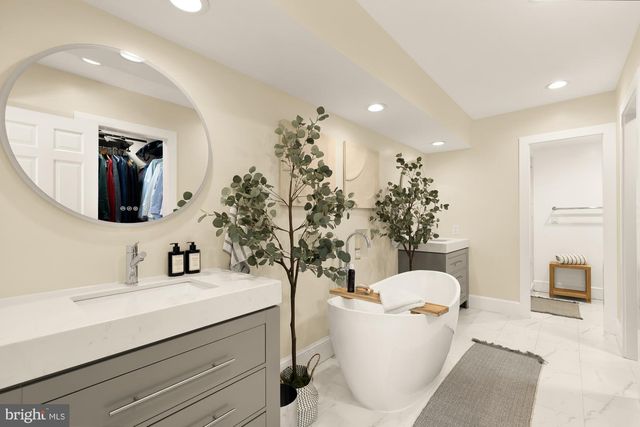 3726 JENIFER ST NW, Washington, DC 20015