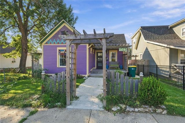 1523 W 39th Avenue, Kansas City, KS 66103