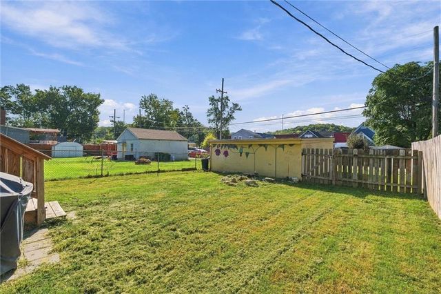 1523 W 39th Avenue, Kansas City, KS 66103