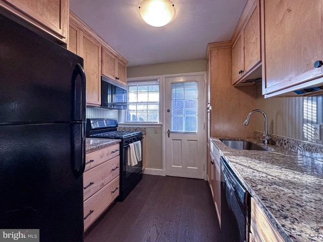 766 NEW HOLLAND AVE, Lancaster, PA 17602