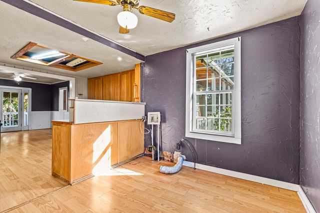 620 S Royal Avenue, Eagle Point, OR 97524