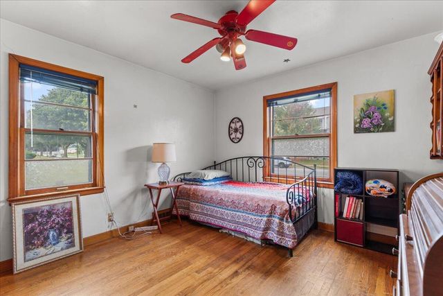 1405 W Custer AVENUE, Milwaukee, WI 53209