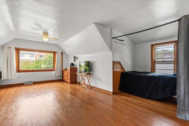 1405 W Custer AVENUE, Milwaukee, WI 53209