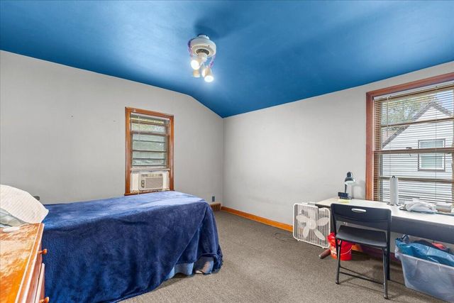 1405 W Custer AVENUE, Milwaukee, WI 53209