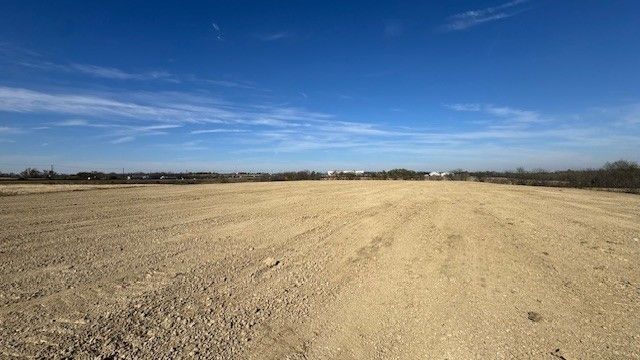 2824 Milam Road E, Sanger, TX 76266